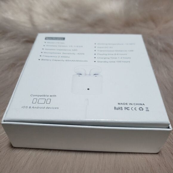 TWS Bluetooth Wireless Earbuds. - Picture 2 of 3